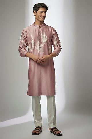 Old Rose Chanderi Hand Embroidered Kurta Set by Countrymade