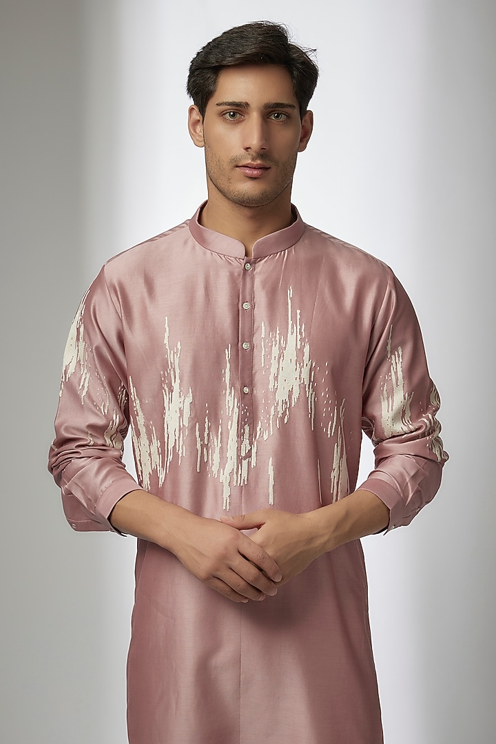 Old Rose Chanderi Hand Embroidered Kurta Set by Countrymade at Pernia's Pop Up Shop