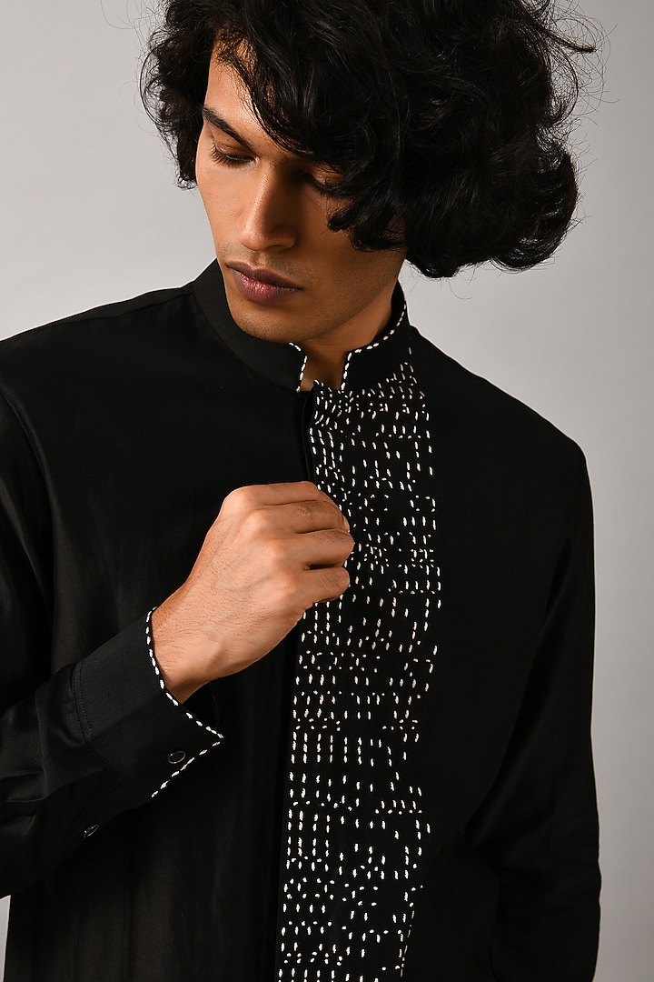 Black Chanderi Hand Embroidered Kurta Set by Countrymade at Pernia's Pop Up Shop