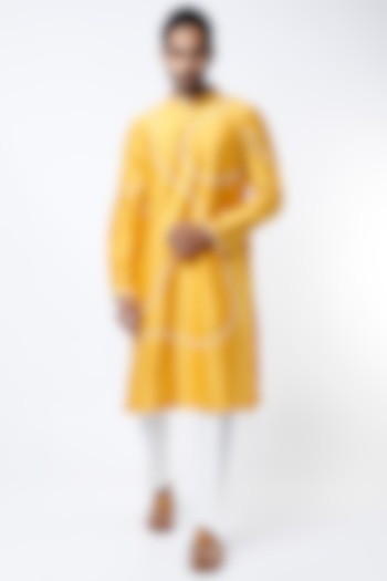 Mustard Chanderi Hand Embroidered Kurta Set by Countrymade at Pernia's Pop Up Shop