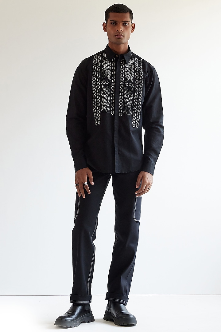 Black Embroidery Asymmetrical Shirt by Countrymade