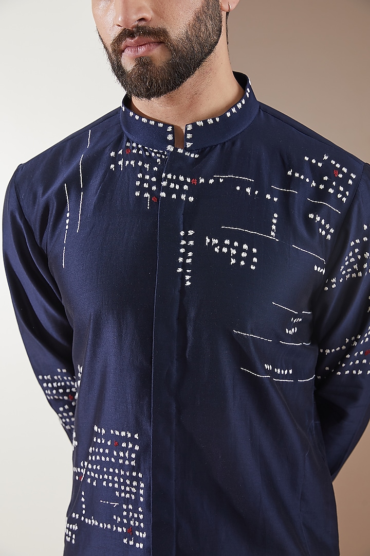 Navy Blue Chanderi Embroidered Kurta Set by Countrymade at Pernia's Pop Up Shop