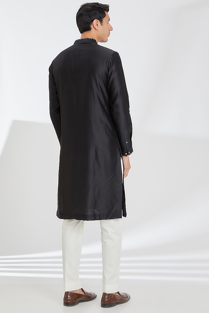 Black Chanderi Embroidered Kurta Set by Countrymade at Pernia's Pop Up Shop