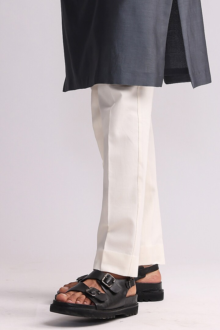 Grey Chanderi Embroidered Kurta Set by Countrymade at Pernia's Pop Up Shop