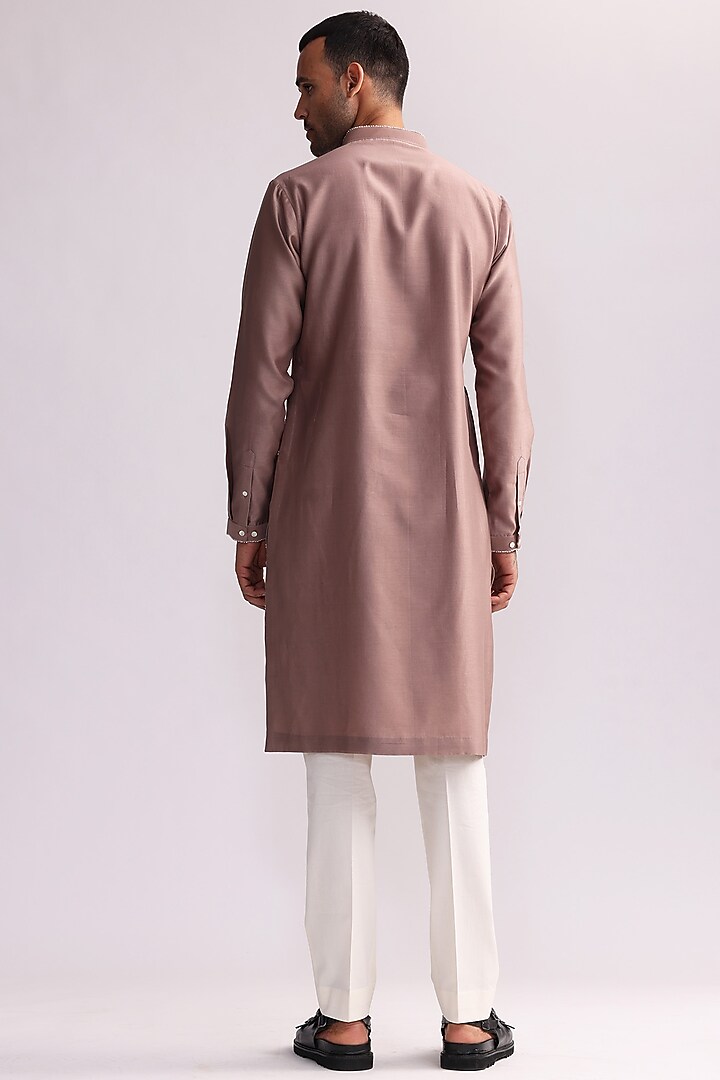 Sandstone Chanderi Embroidered Kurta Set by Countrymade at Pernia's Pop Up Shop
