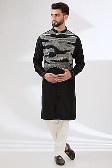 product-color-Black