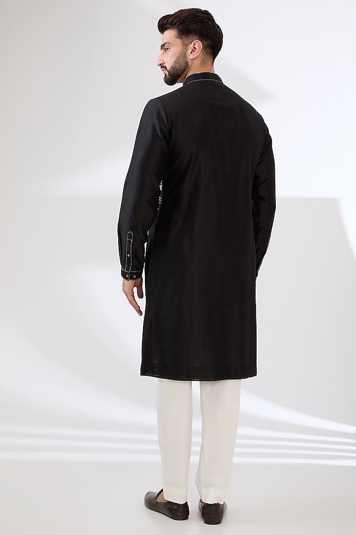 Black Chanderi Embroidered Kurta Set by Countrymade at Pernia's Pop Up Shop
