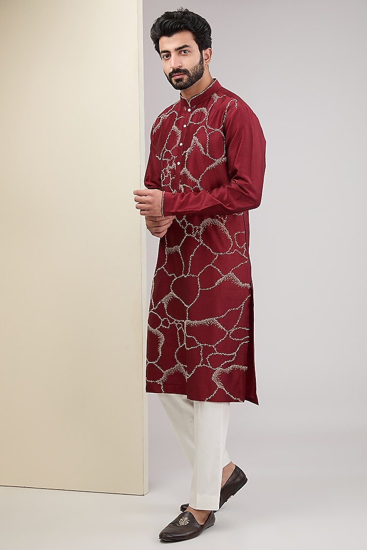 Red Chanderi Embroidered Kurta Set by Countrymade