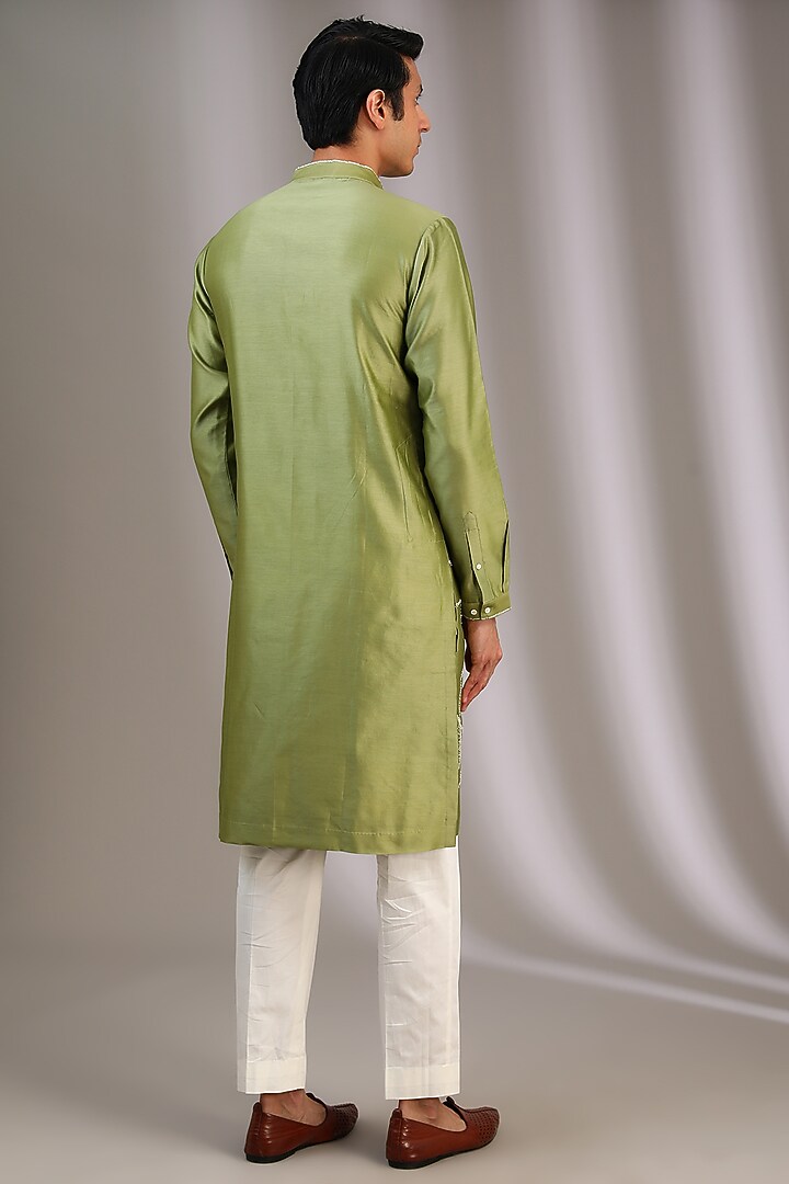 Green Chanderi Embroidered Kurta Set by Countrymade at Pernia's Pop Up Shop