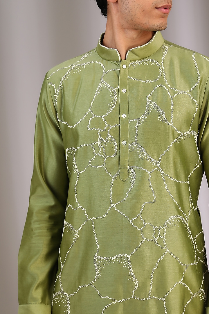 Green Chanderi Embroidered Kurta Set by Countrymade at Pernia's Pop Up Shop
