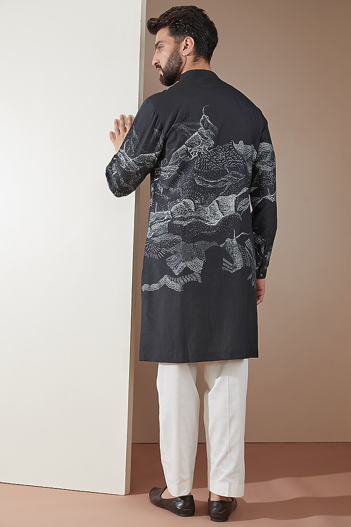 Black Silk Printed Kurta by Countrymade at Pernia's Pop Up Shop