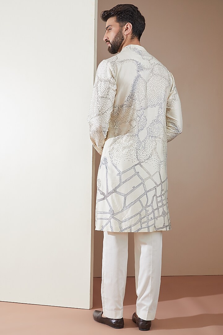 Ivory Silk Printed Kurta by Countrymade at Pernia's Pop Up Shop