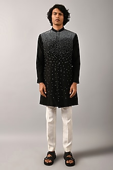 product-color-Black