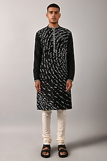 product-color-Black