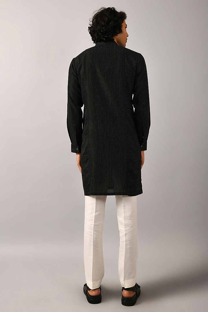 Black Chanderi Kurta by Countrymade at Pernia's Pop Up Shop