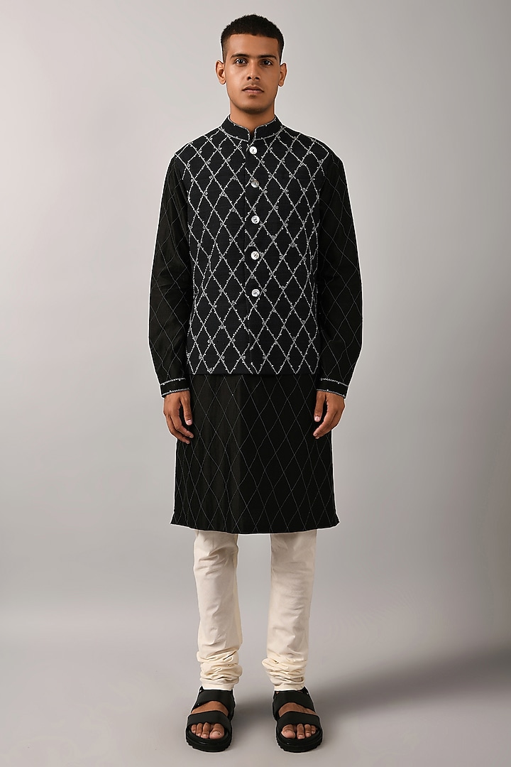Black Embroidered Bundi Jacket by Countrymade