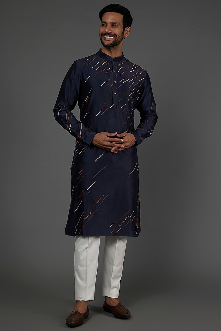 Navy Blue Cotton Silk Embroidered Kurta Set by Countrymade at Pernia's Pop Up Shop