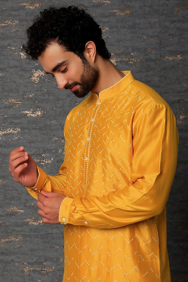 Mustard Cotton Silk Chevron Printed Kurta Set by Countrymade at Pernia's Pop Up Shop