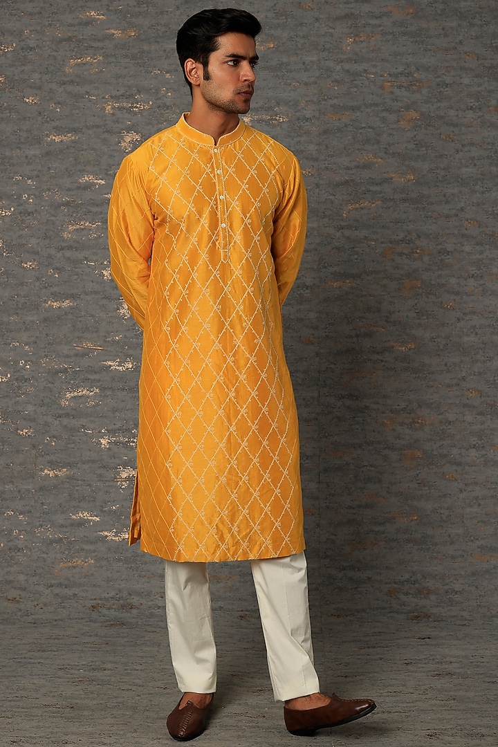 Mustard Chanderi Hand Embroidered Kurta Set by Countrymade at Pernia's Pop Up Shop