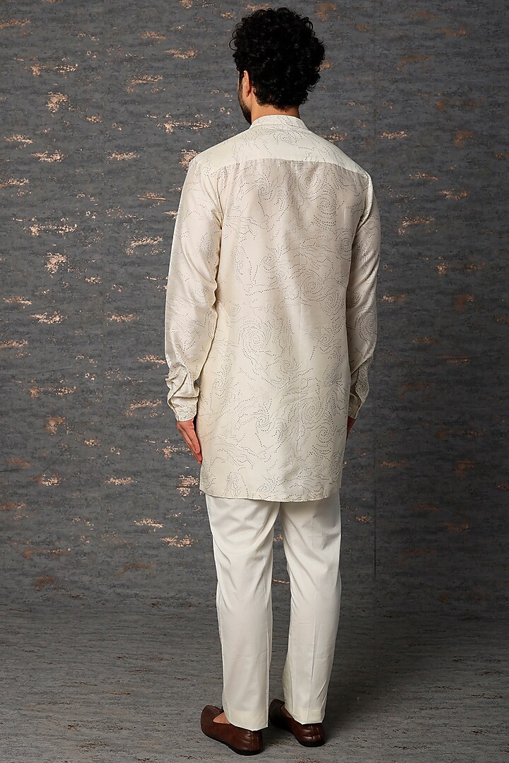 Ivory Chanderi Short Kurta by Countrymade at Pernia's Pop Up Shop
