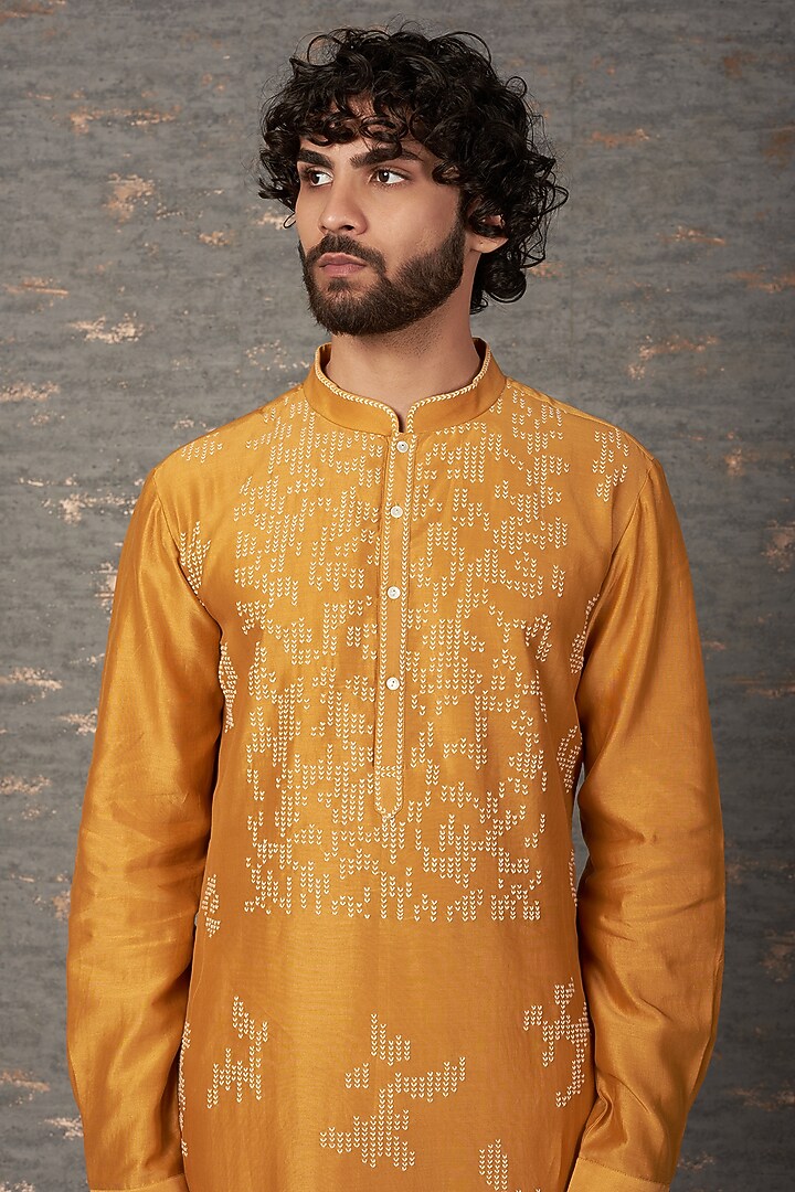 Yellow Chanderi Embroidered Kurta Set by Countrymade at Pernia's Pop Up Shop