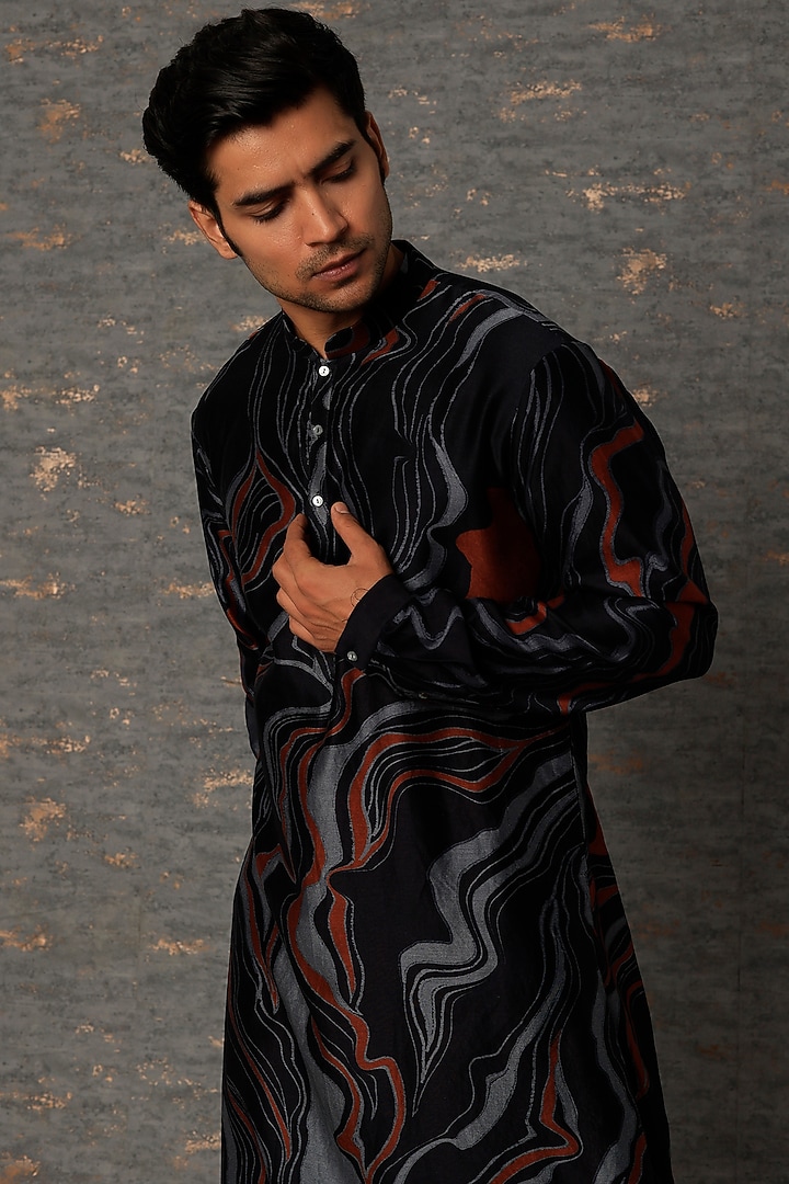Multi-Colored Chanderi Printed Kurta Set by Countrymade at Pernia's Pop Up Shop