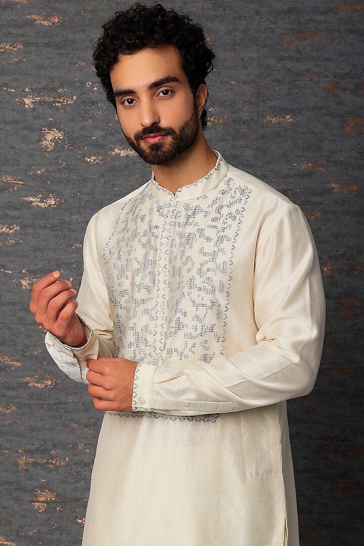 Ivory Chanderi Embroidered Kurta Set by Countrymade at Pernia's Pop Up Shop