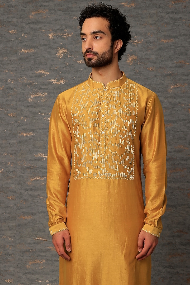 Mustard Chanderi Embroidered Kurta Set by Countrymade at Pernia's Pop Up Shop