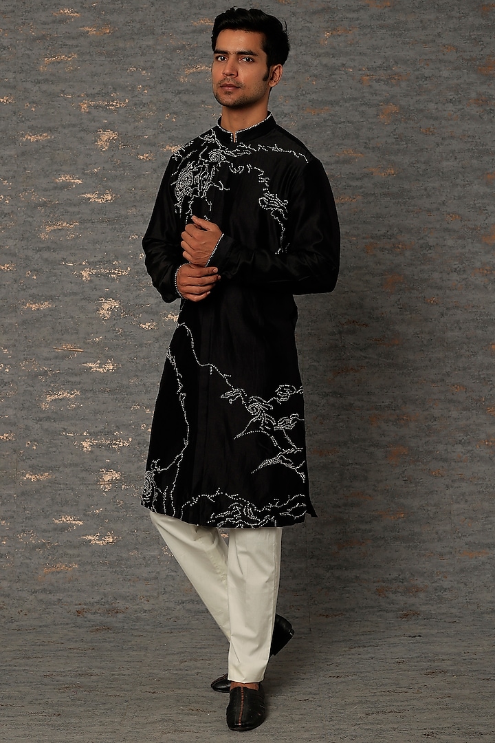 Black Embroidered Kurta Set by Countrymade