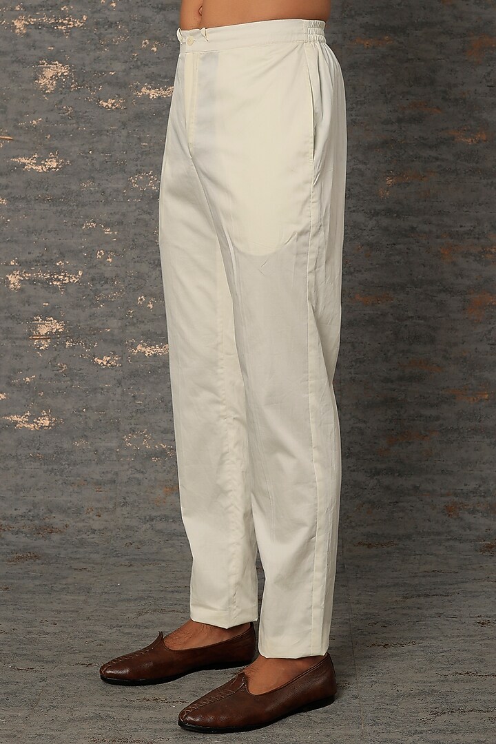 Blue Embroidered Kurta Set by Countrymade at Pernia's Pop Up Shop