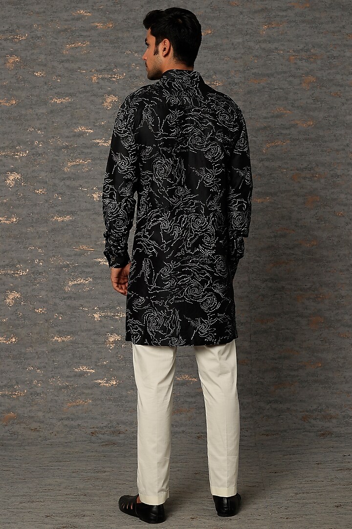 Black Printed Kurta by Countrymade at Pernia's Pop Up Shop