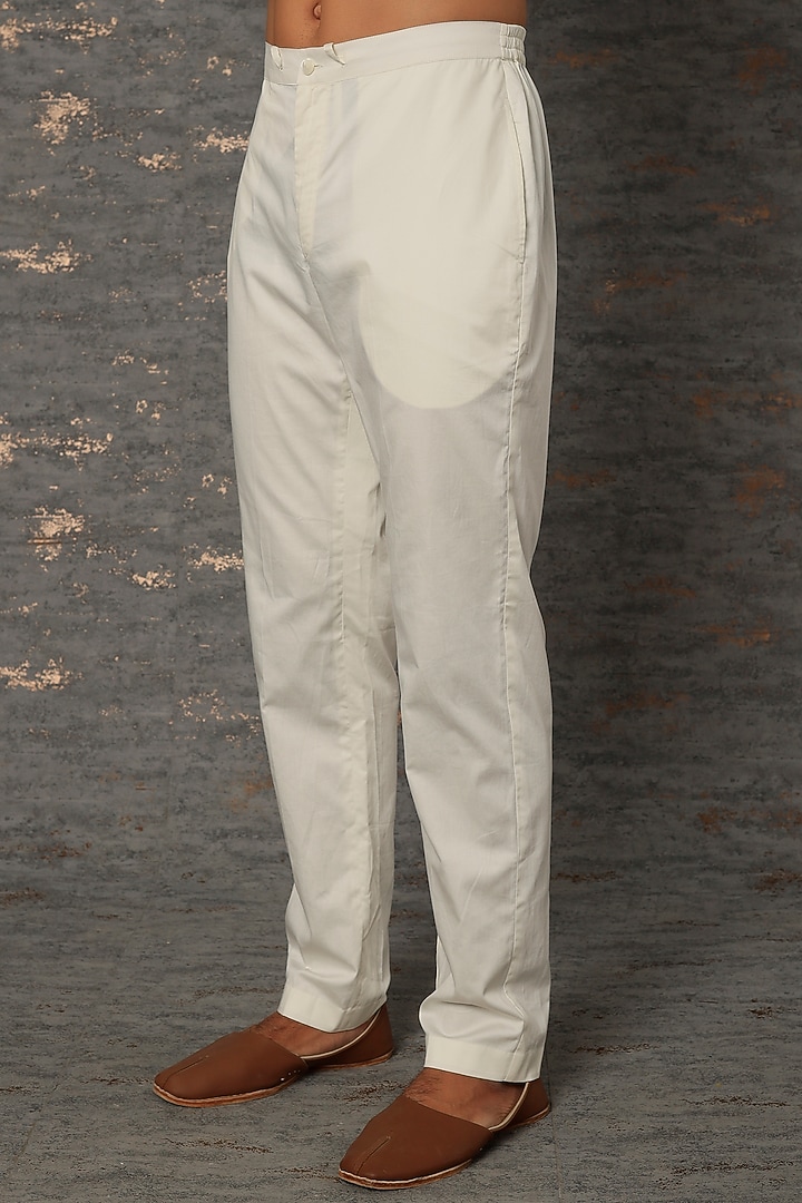 White Chanderi Embroidered Kurta Set by Countrymade at Pernia's Pop Up Shop