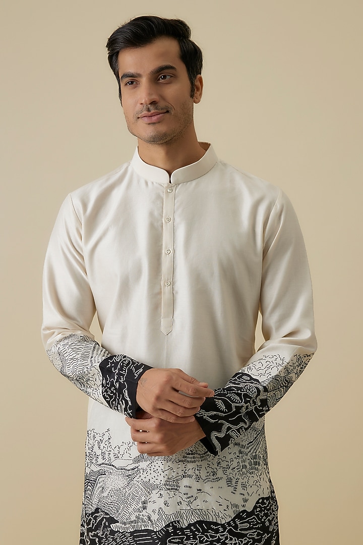 Black & Ivory Chanderi Kurta Set by Countrymade at Pernia's Pop Up Shop