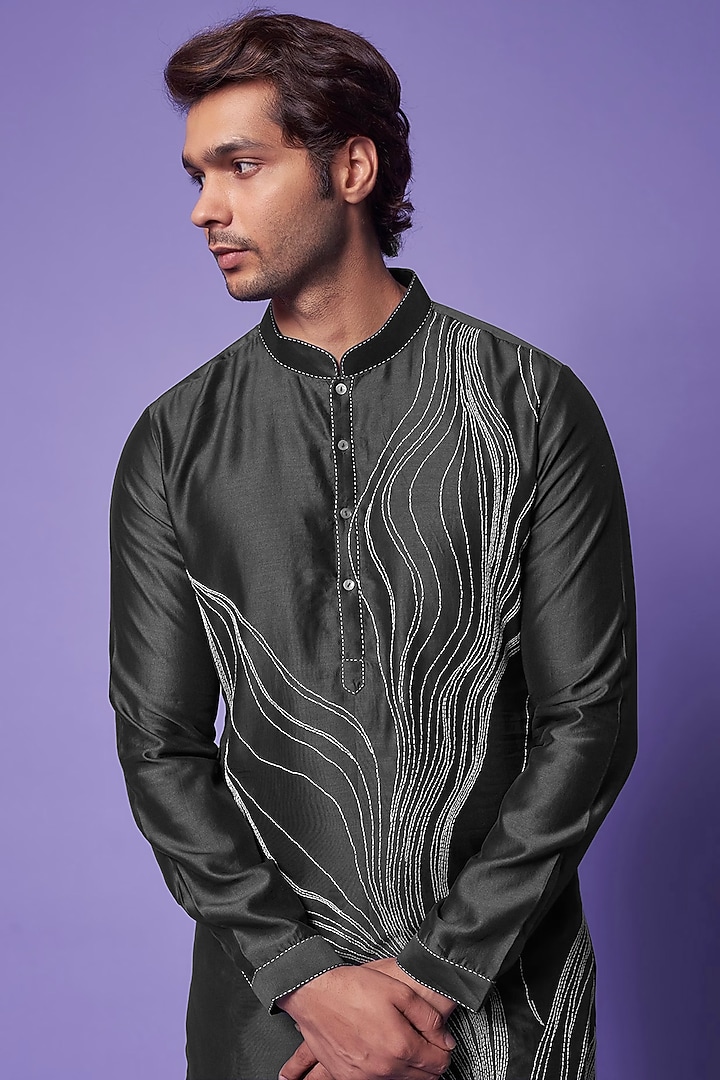 Black Chanderi Hand Embroidered Kurta Set by Countrymade at Pernia's Pop Up Shop
