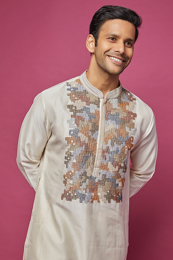 Ivory Cotton Silk Embroidered Kurta Set by Countrymade at Pernia's Pop Up Shop