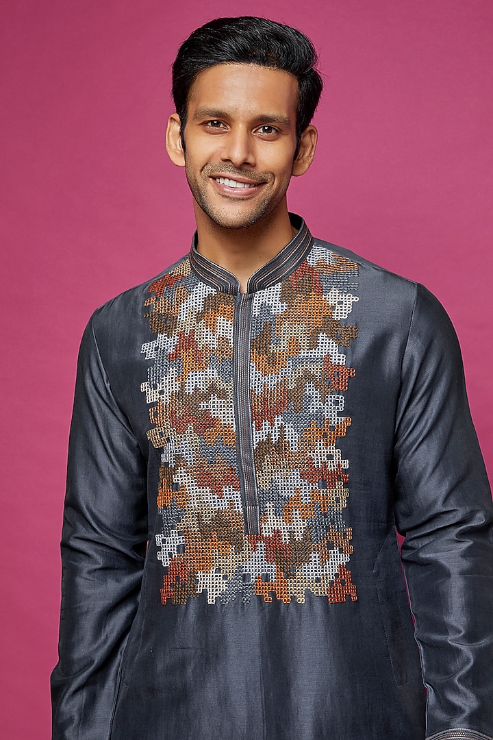 Navy Blue Chanderi Embroidered Kurta Set by Countrymade at Pernia's Pop Up Shop
