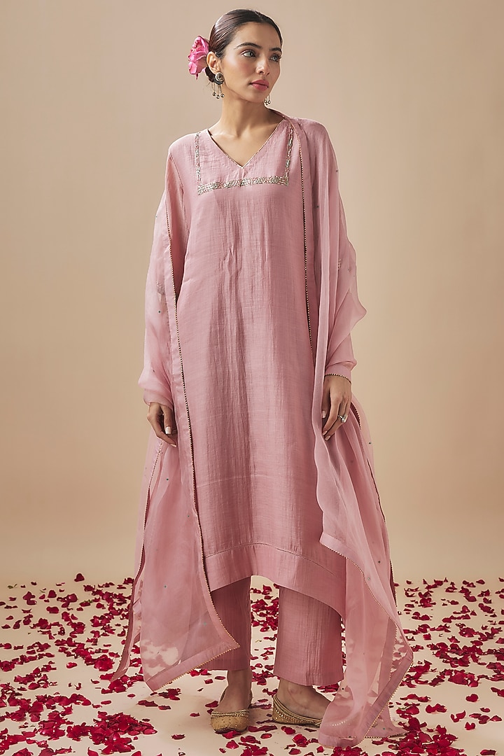 Dusty Pink Silk Chanderi Pitta Work Kurta Set by Cupid Cotton at Pernia's Pop Up Shop