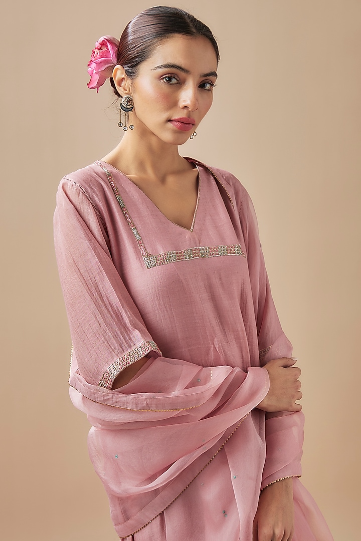 Dusty Pink Silk Chanderi Pitta Work Kurta Set by Cupid Cotton at Pernia's Pop Up Shop