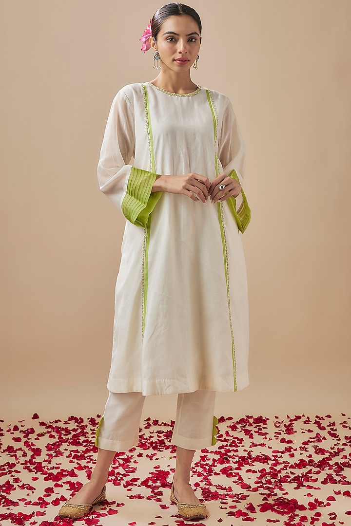 Ivory Chanderi Silk & Organza Kurta Set by Cupid Cotton at Pernia's Pop Up Shop