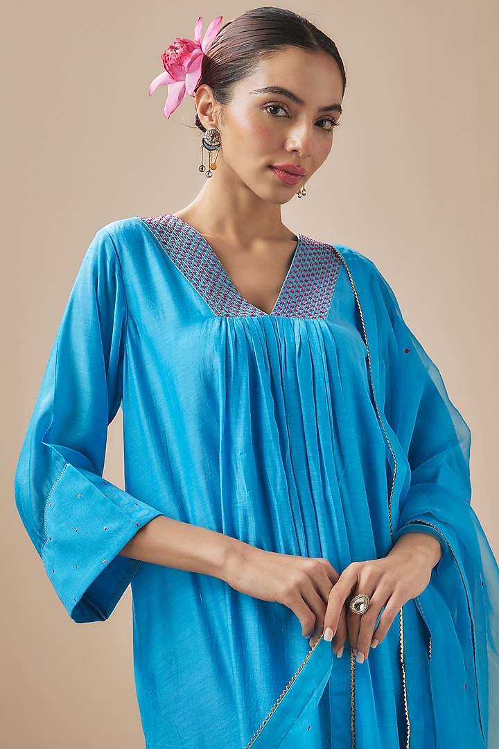 Cyan Blue Cotton Silk Resham & Aari Embroidered Kurta Set by Cupid Cotton at Pernia's Pop Up Shop