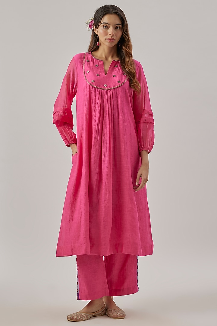 Pink Chanderi Silk Aari Embroidered Kurta Set by Cupid Cotton at Pernia's Pop Up Shop