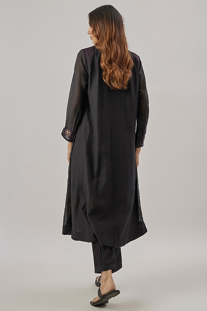 Black Chanderi Silk Floral Embroidered Kurta Set by Cupid Cotton at Pernia's Pop Up Shop