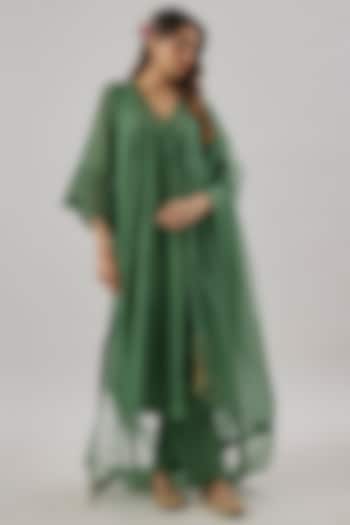 Green Chanderi Silk Aari Embroidered Kurta Set by Cupid Cotton at Pernia's Pop Up Shop