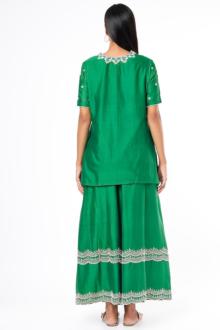 Emerald Green Embroidered Kurta Set by Cupid Cotton at Pernia's Pop Up Shop
