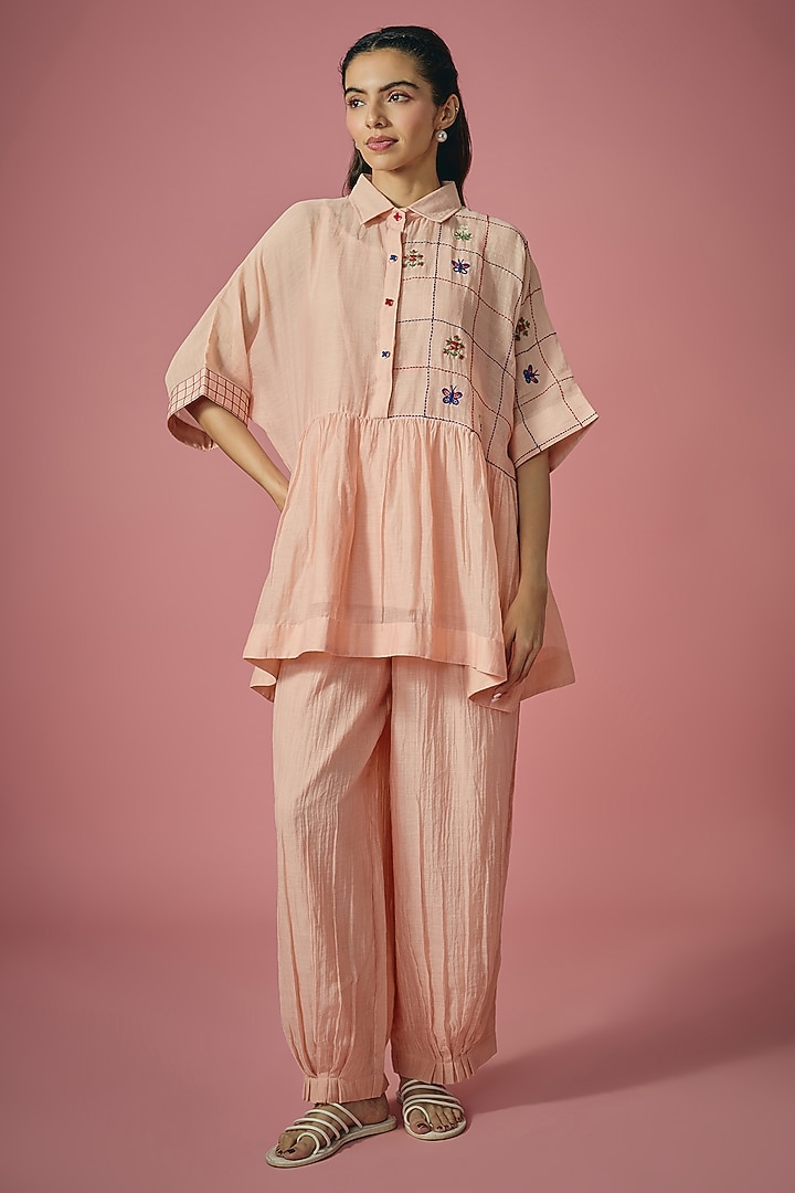Peach Mul Chanderi Resham Embroidered Co-ord Set by Cupid Cotton at Pernia's Pop Up Shop