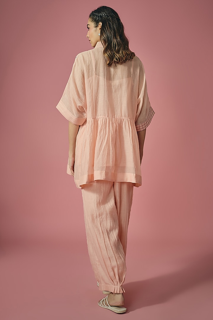 Peach Mul Chanderi Resham Embroidered Co-ord Set by Cupid Cotton at Pernia's Pop Up Shop