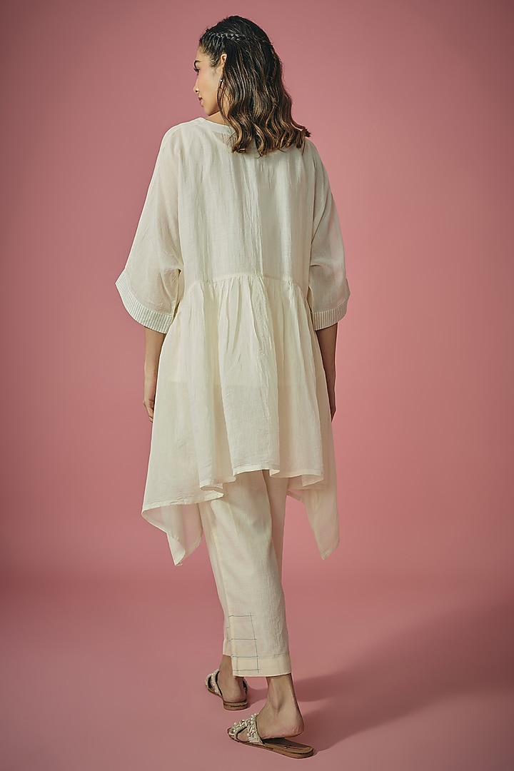 Ivory Mul Chanderi Threadwork Co-ord Set by Cupid Cotton at Pernia's Pop Up Shop