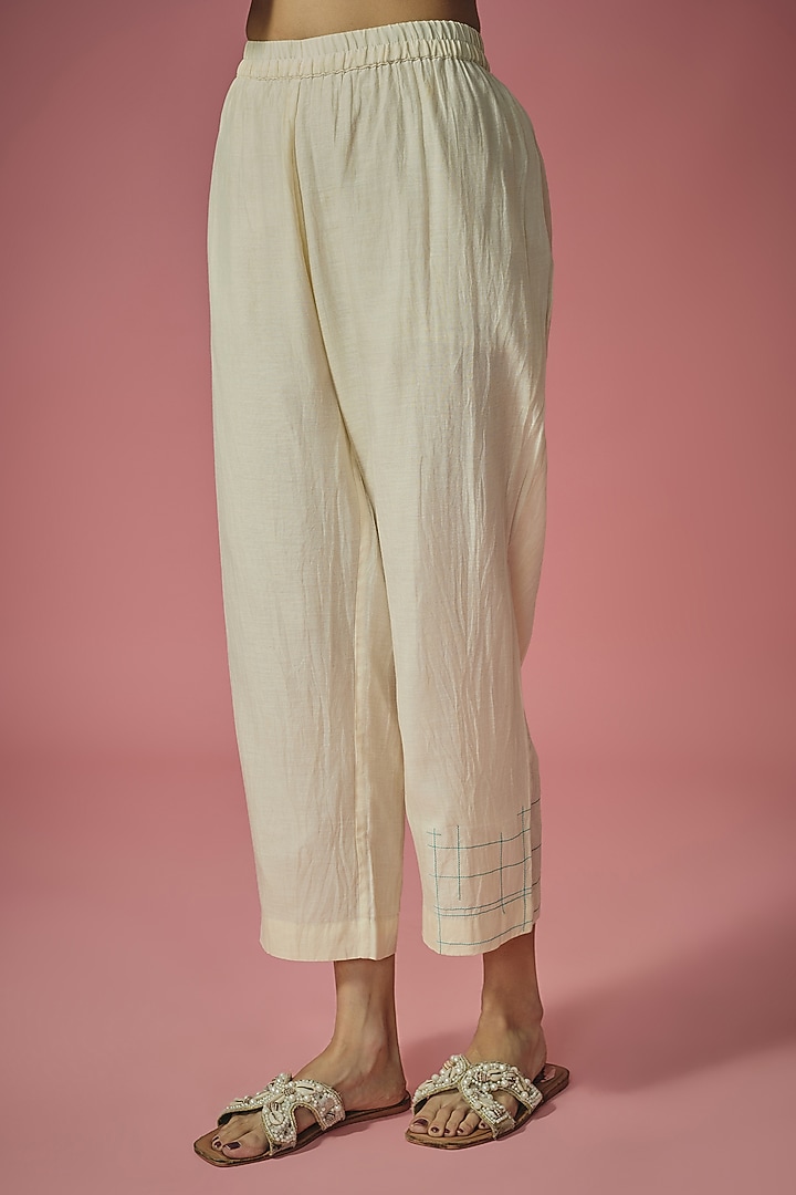 Ivory Mul Chanderi Threadwork Co-ord Set by Cupid Cotton at Pernia's Pop Up Shop