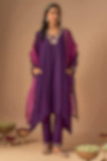 Purple Handwoven Chanderi Pitta Embroidered Kurta Set by Cupid Cotton at Pernia's Pop Up Shop