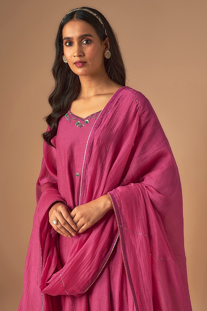 Pink Handwoven Chanderi Pitta Embroidered Kurta Set by Cupid Cotton at Pernia's Pop Up Shop